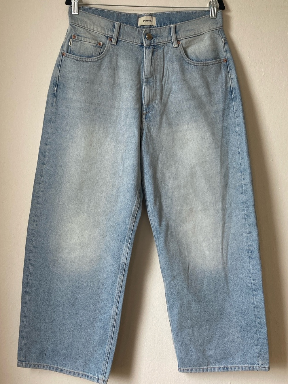 DL1961 Taylor Barrel Ultra High Rise Jeans Size 32”